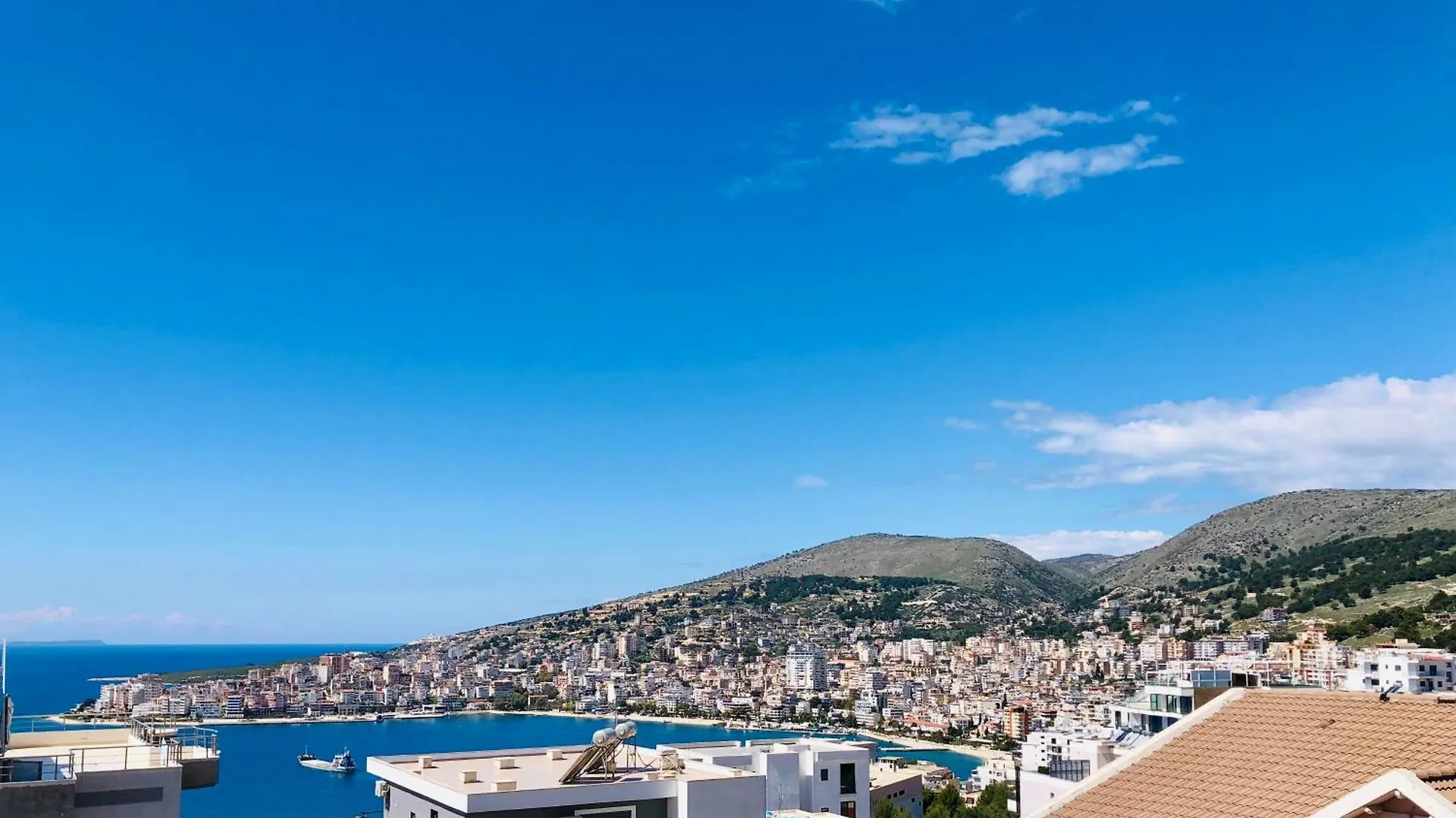 Marin'S Home Sarande 0*,
